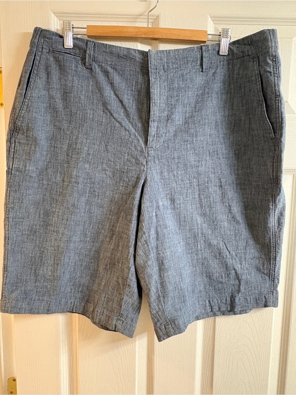 Lands' End Women's Slate Blue/Gray Flat-Front Shorts